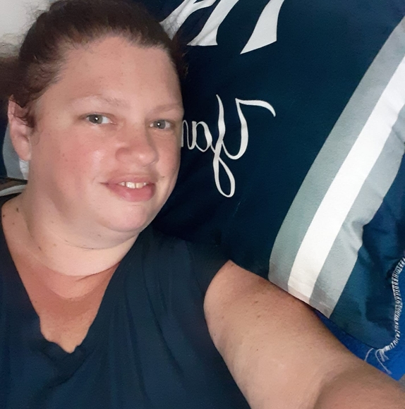 Meet your Posher, Lori - Picture 1 of 1